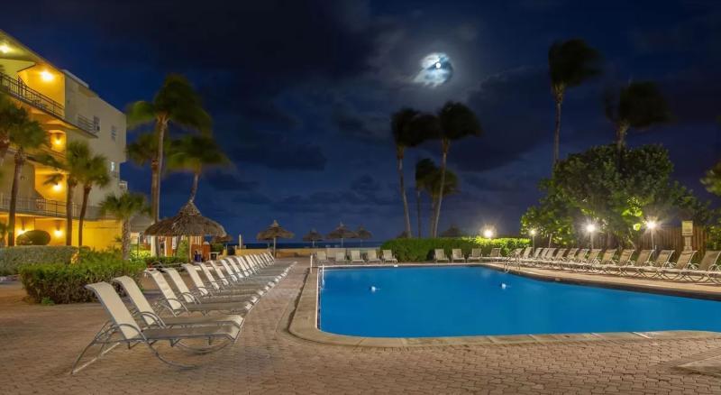 شاطئ سَني إسلِس Thunderbird Beach Hotel المظهر الخارجي الصورة
